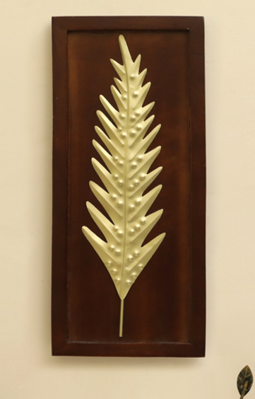 W-Harper Leaf Wall Décor on Wooden Frame
