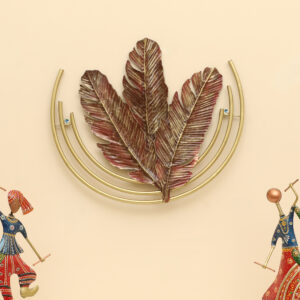 Metal Victoria Leaf Wall Hanging