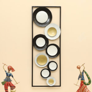 Metal Rectangular Patrick Circle Wall Frame