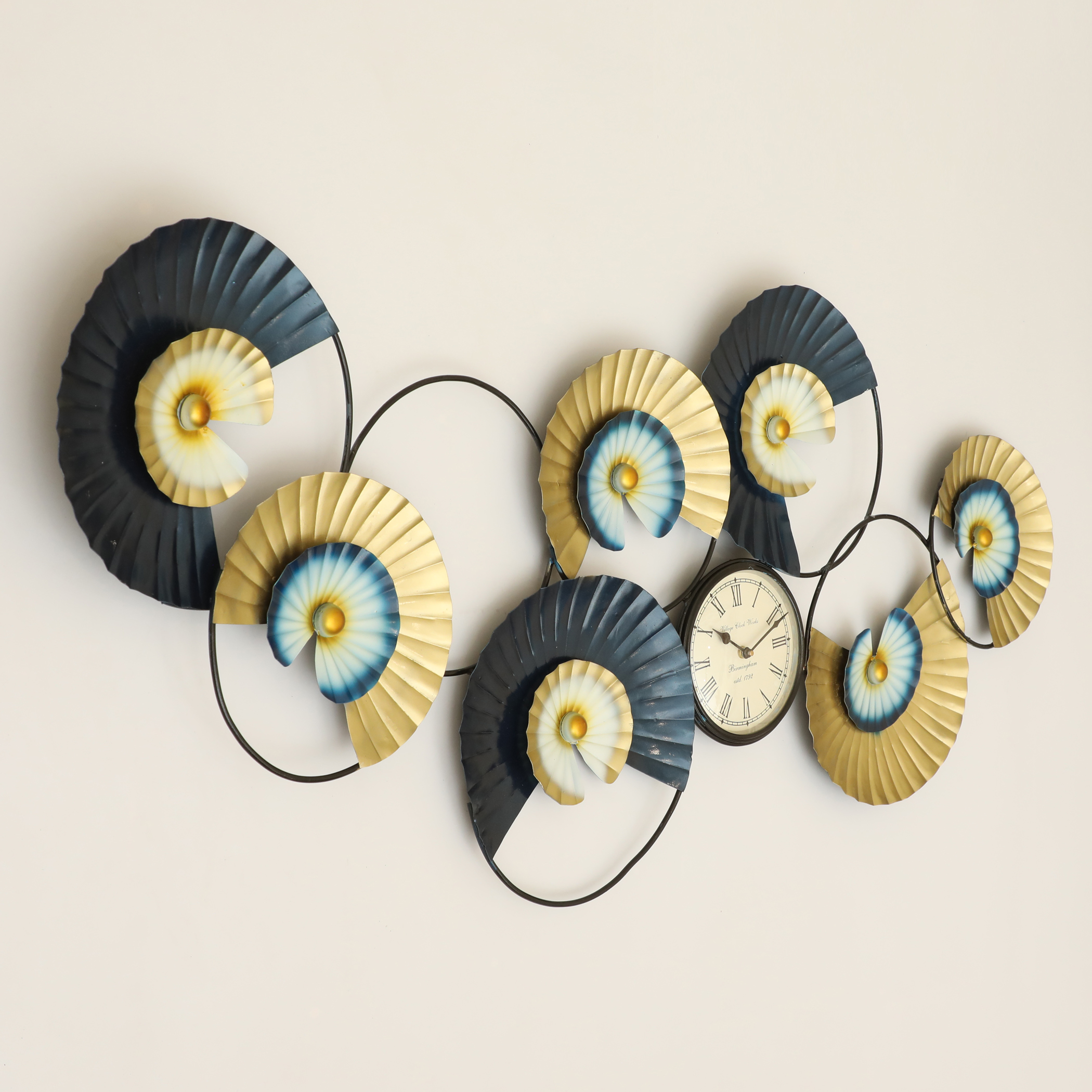 Metal Levan Abstract Circle Wall Decor With Clock - Image 3