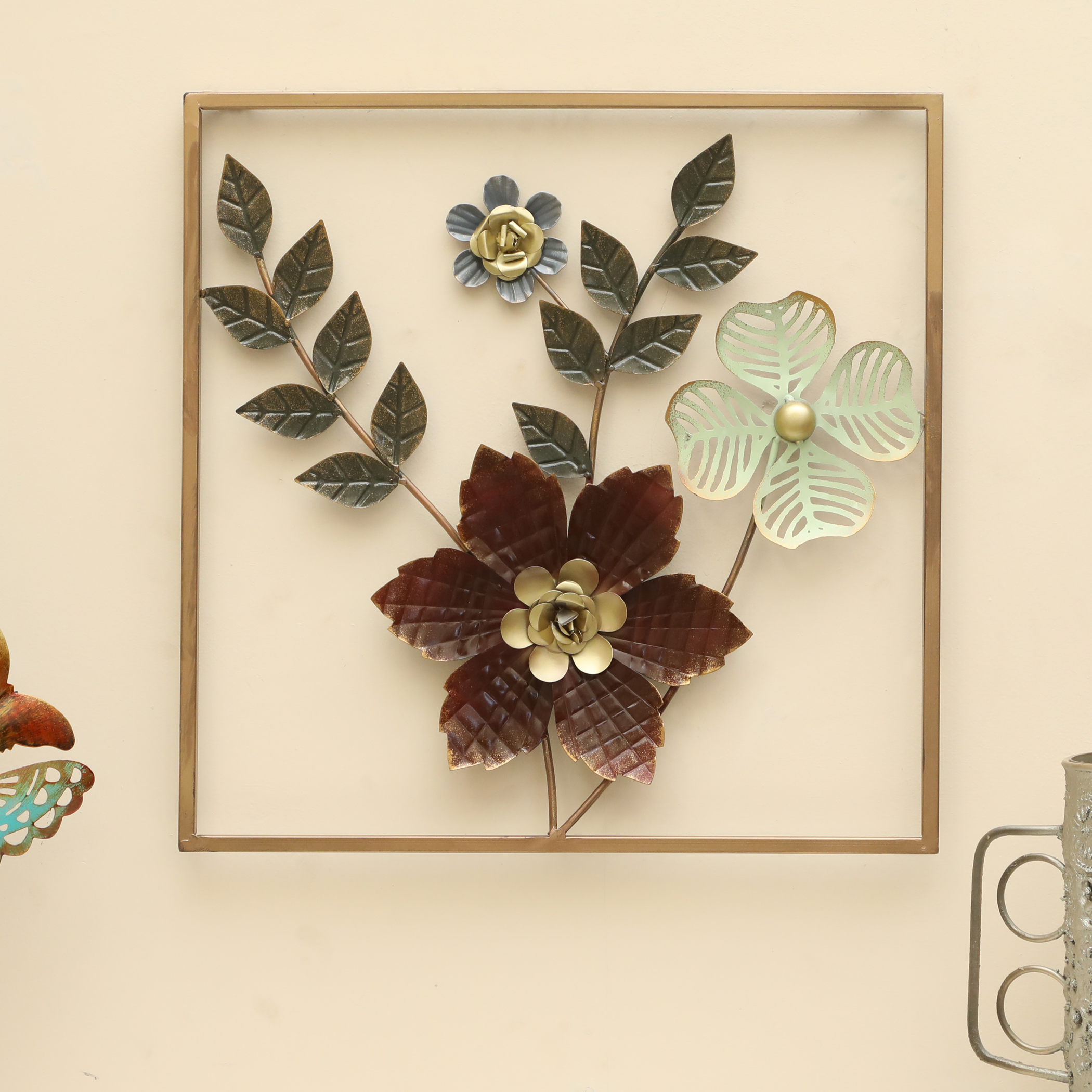 Metal Square Lekha Flower Wall Frame