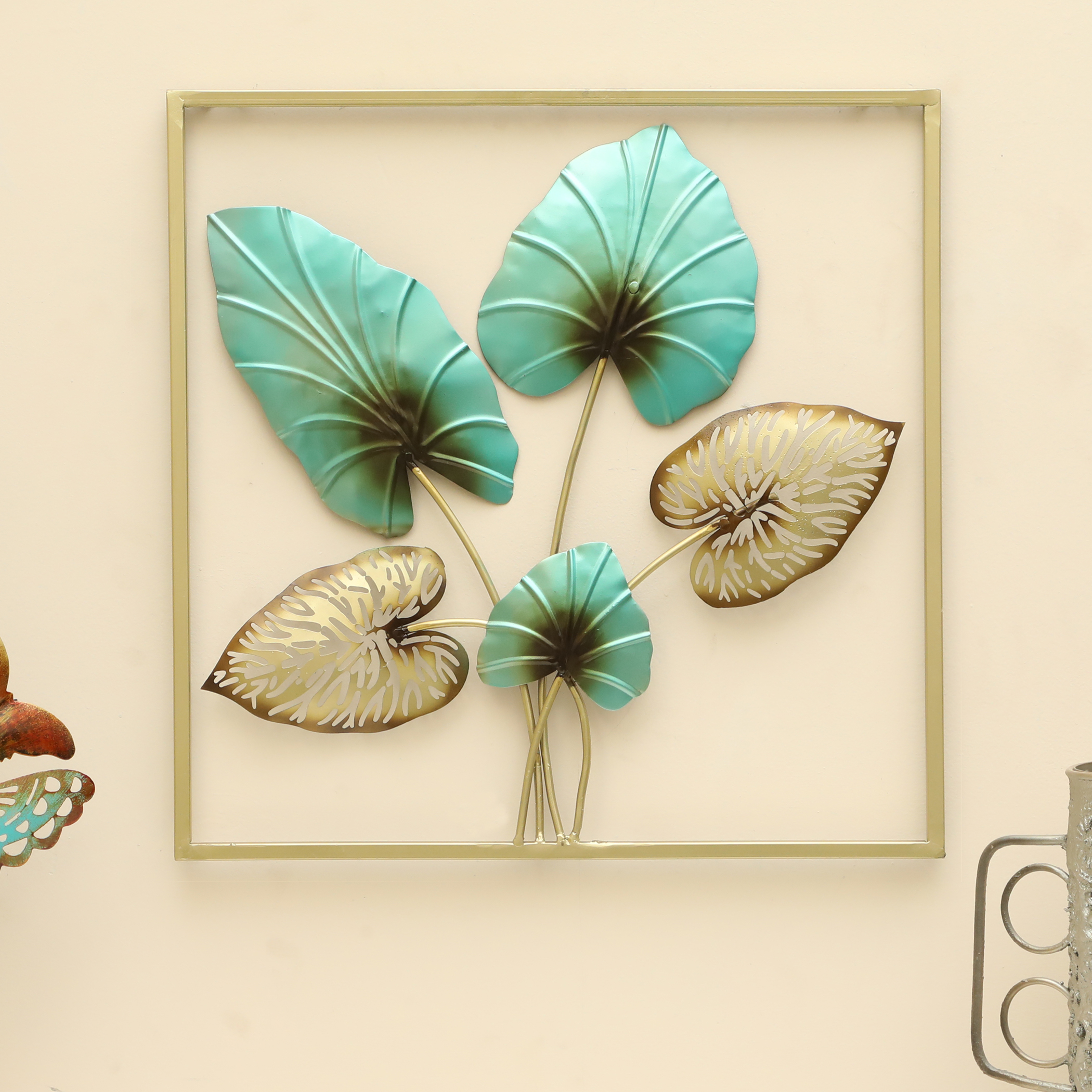 Metal Square Anika Leaf Wall Frame