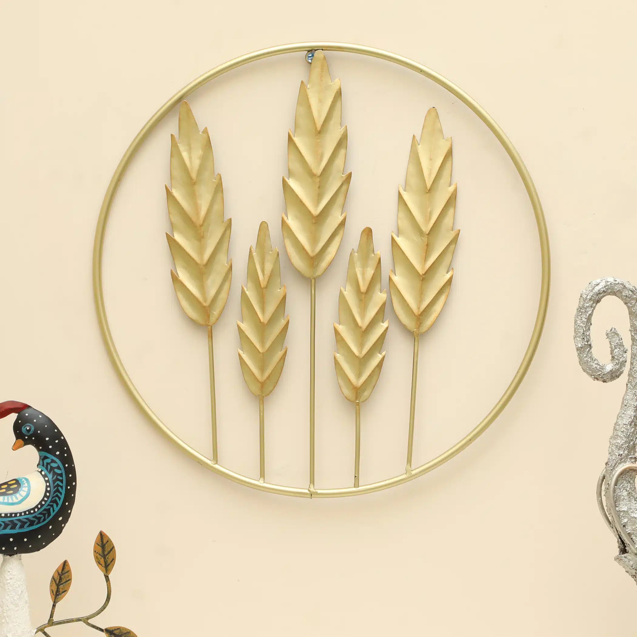 Metal Round Amish Leaf Wall Frame