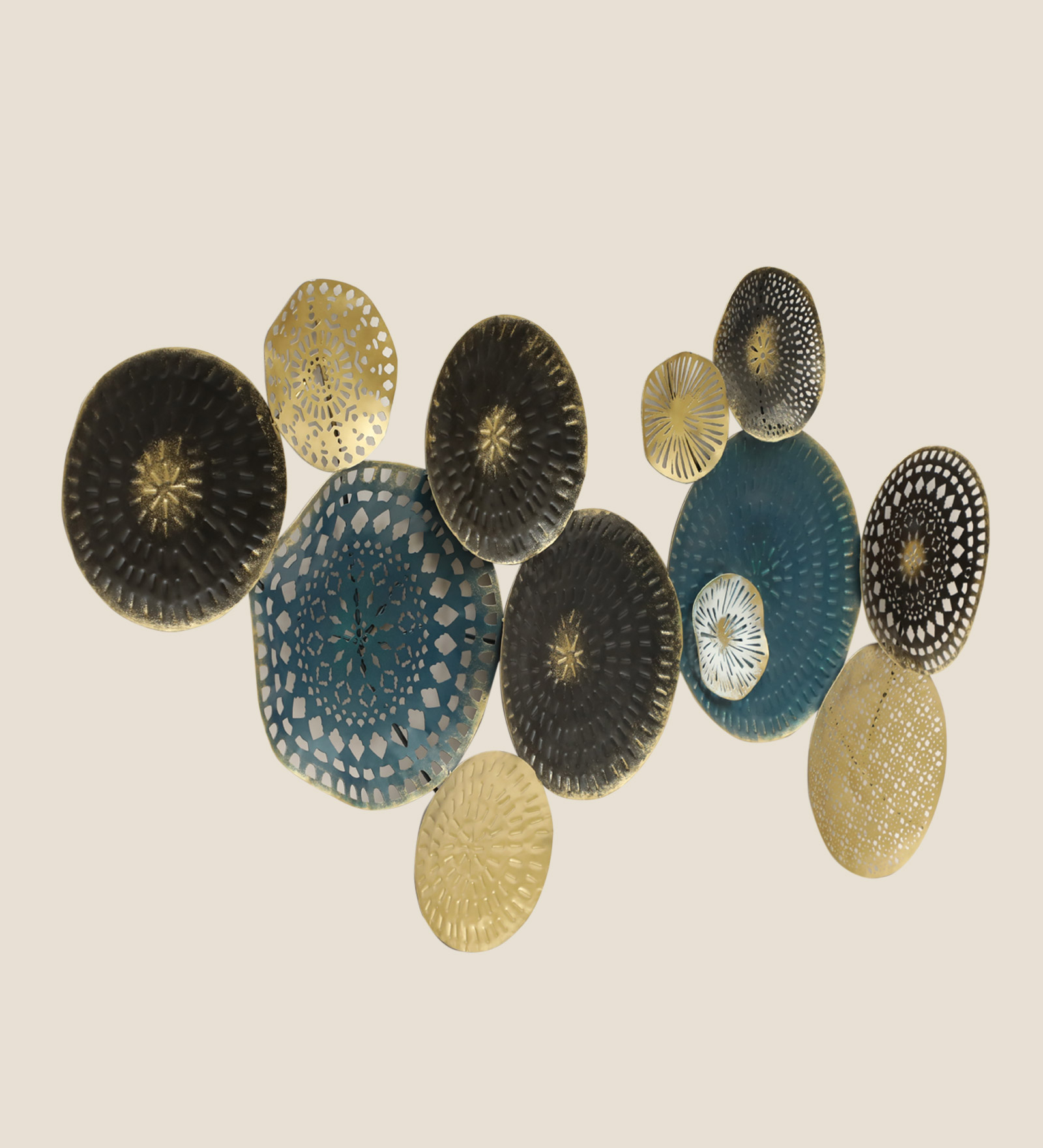 Metal Yuka Round Abstract Wall Decor - Image 2