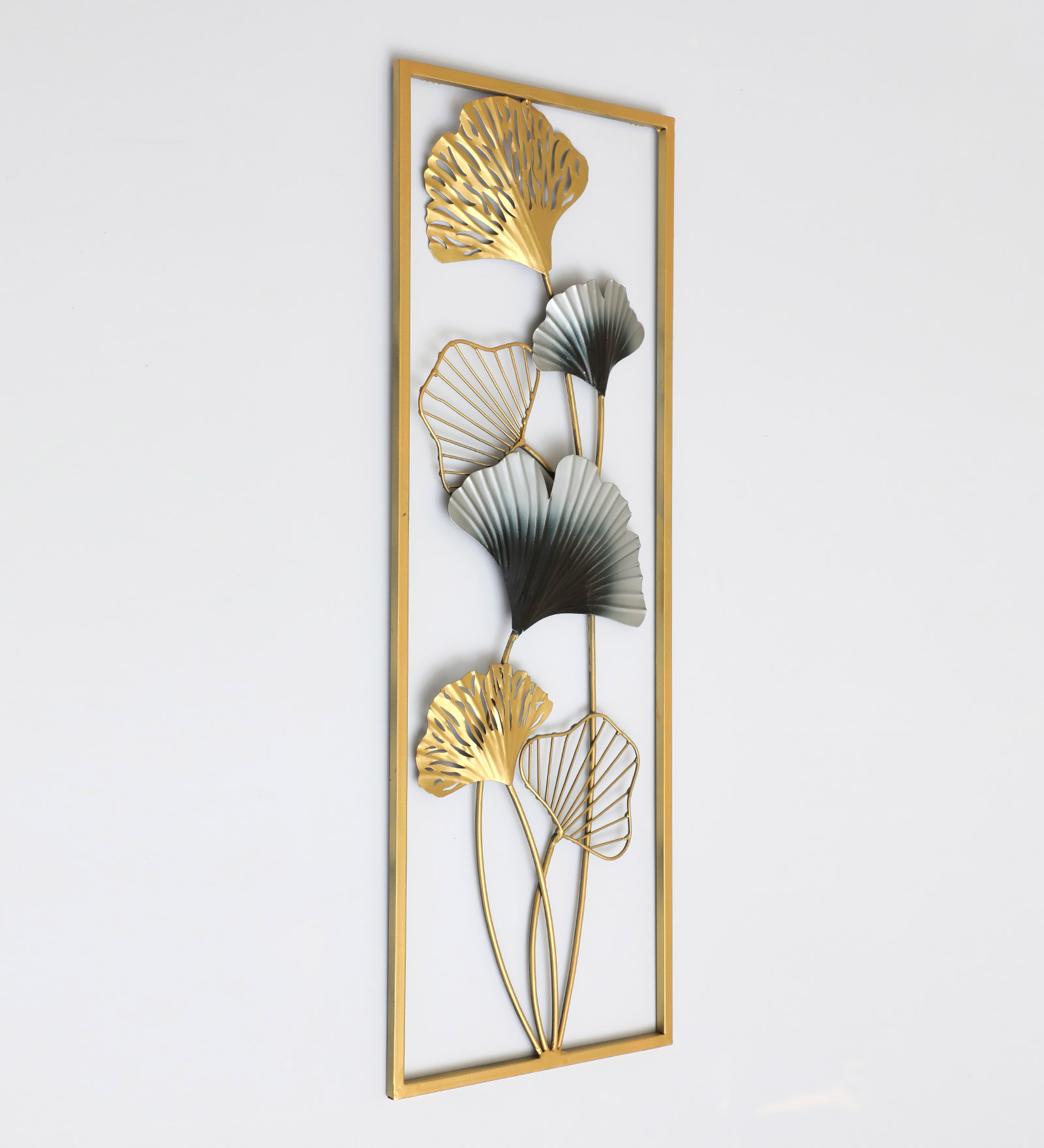 Metal Wayanad Leaf/2 Wall Frame - Image 2