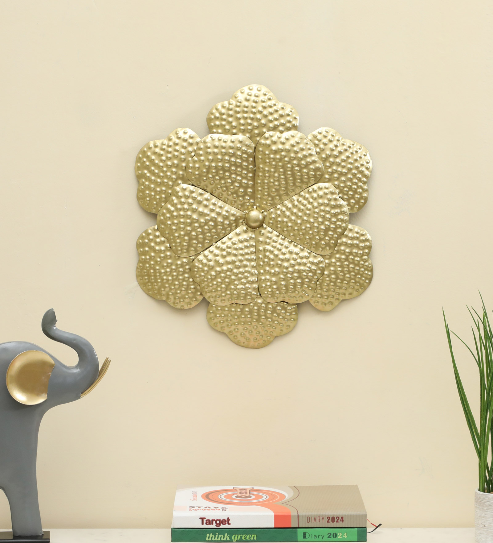 Metal Vamli Flower Small Wall Decor