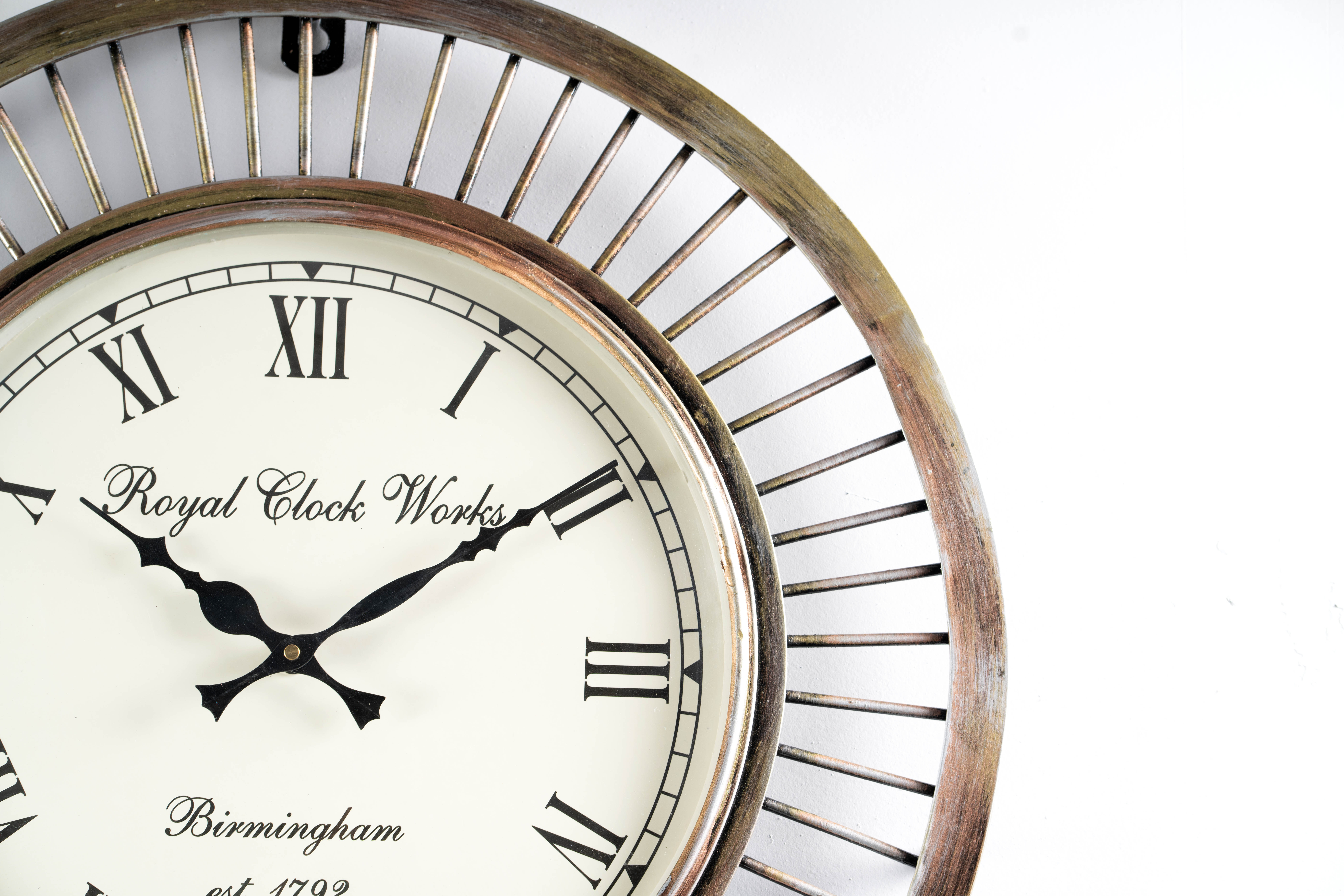 Sia Metal Silent Wall Clock - Image 4