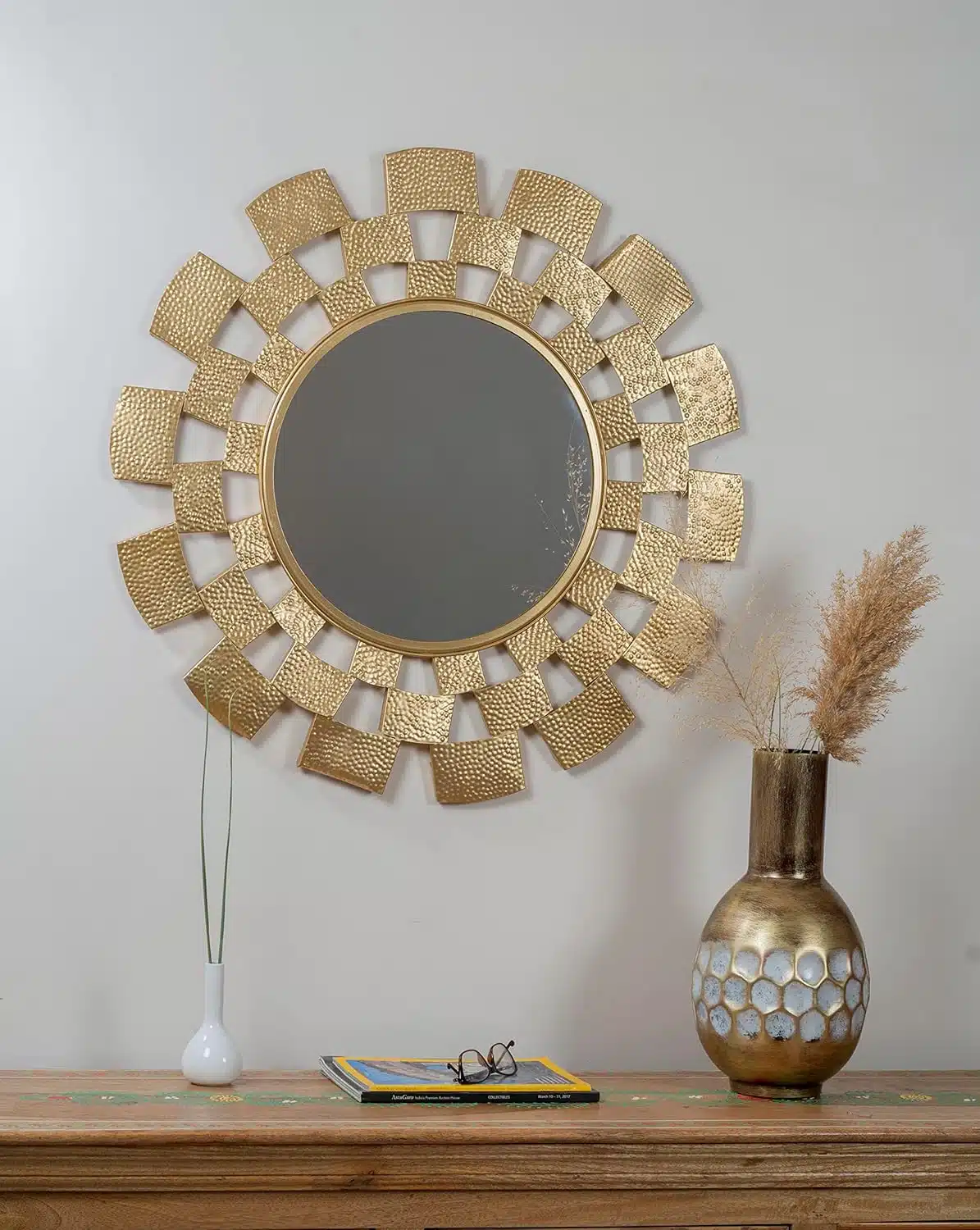 Gold Kavya Round Wall Mirror Modern Design Metal Frame