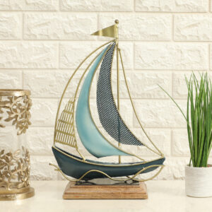 Metal & Wood Gale Boat Ship Model Figurine Showpiece Table Decor