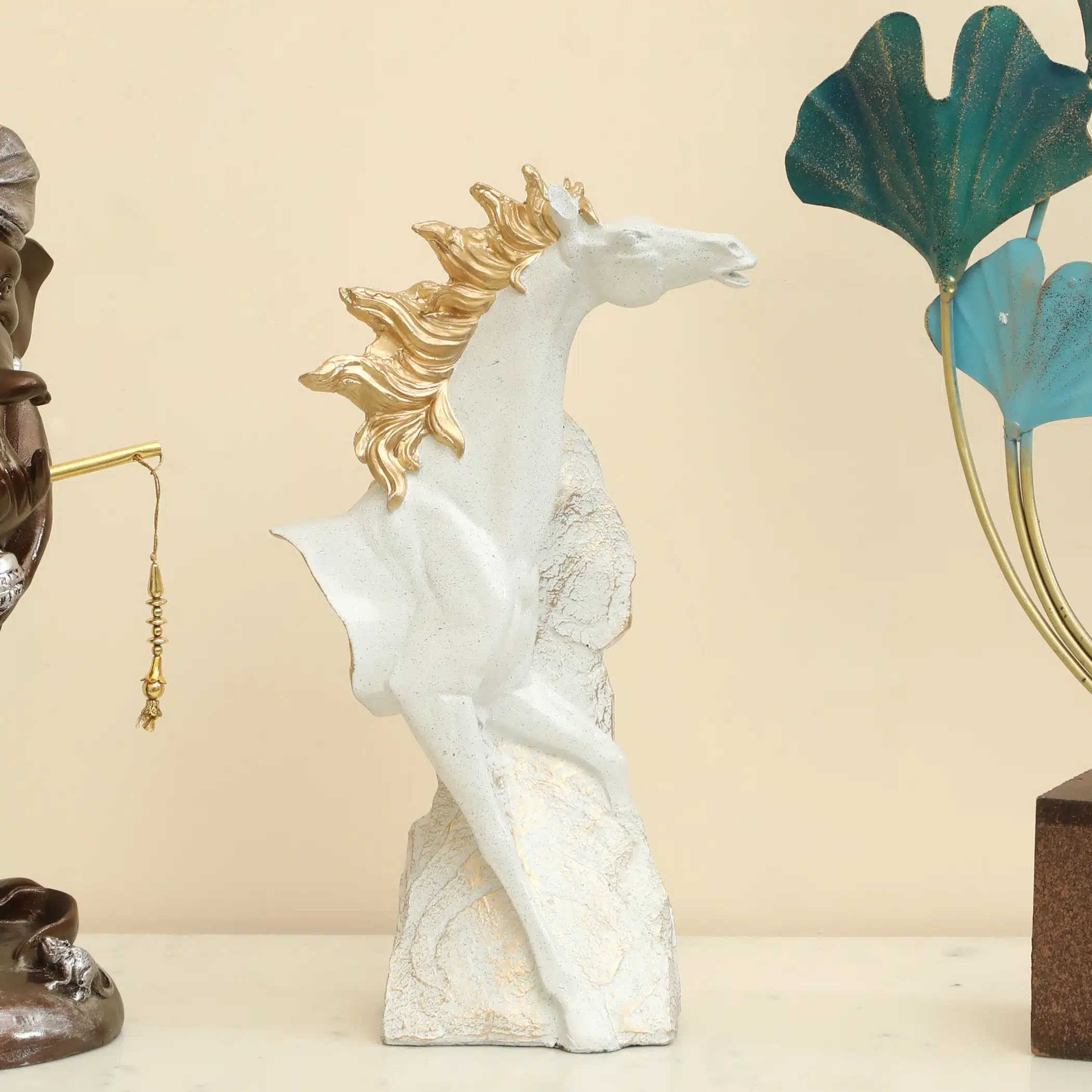 Horse Figurine - Nexo Polyresin Showpiece for Table Decor