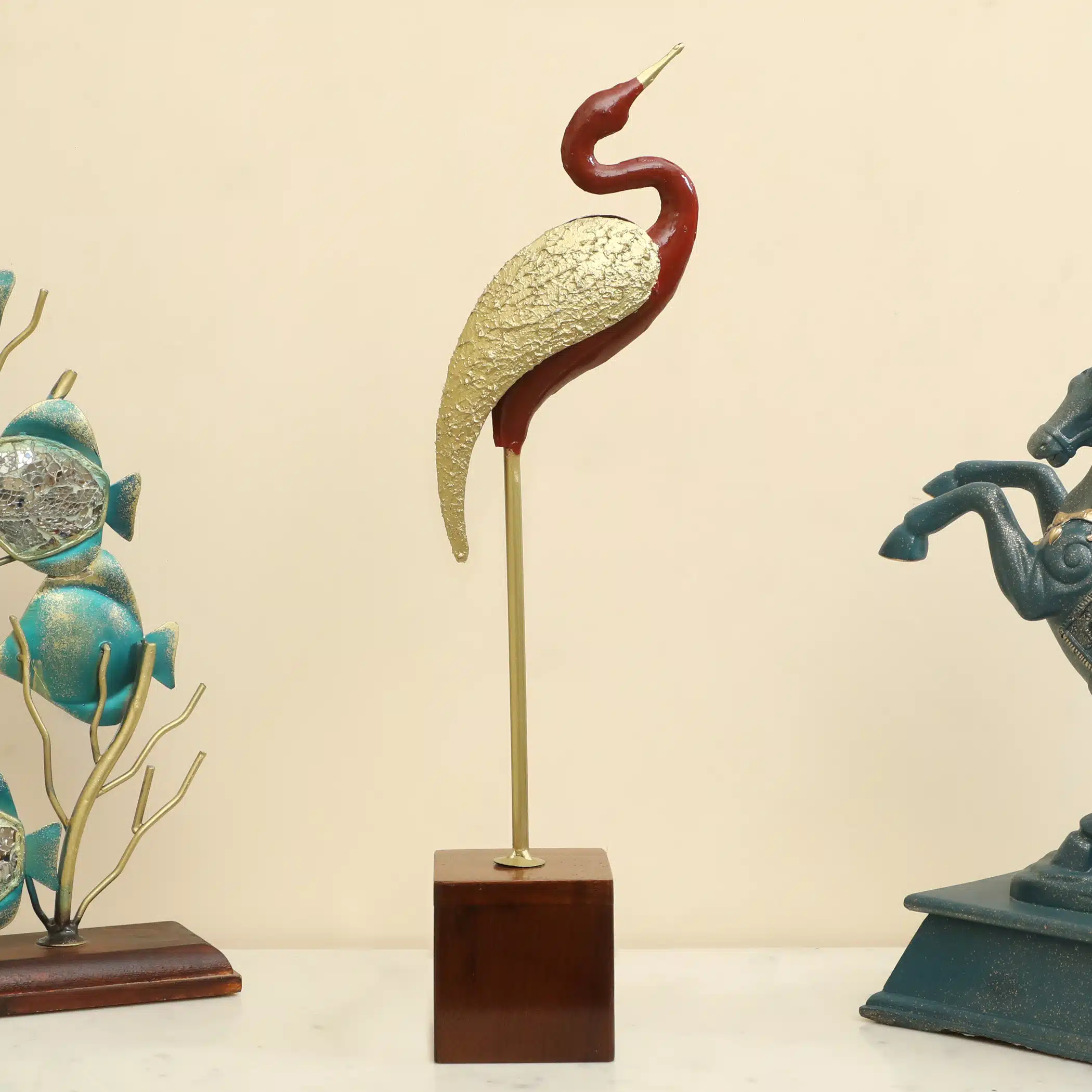 Metal & Wood Fabo Bird/1 Figurine Showpiece Table Decor