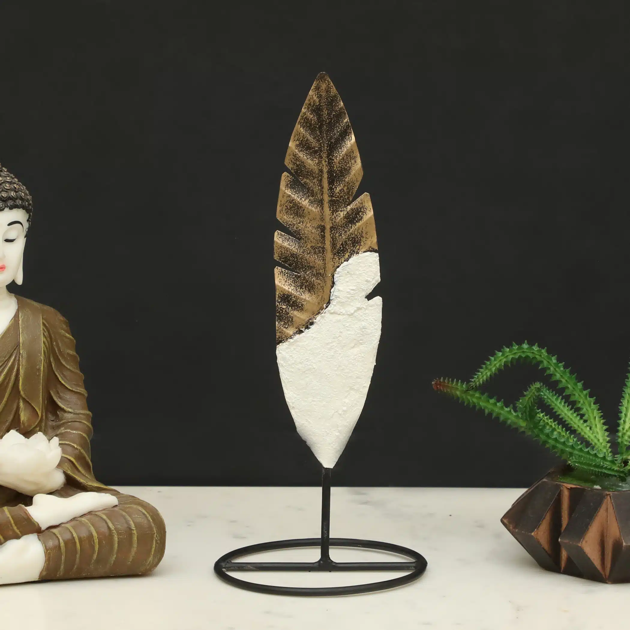 Metal & Ceramic Cyrus Palm Leaf Small Showpiece Table Decor