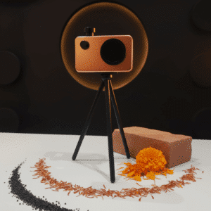 Multicolor Metal Decorative Camera Table Decor Showpiece