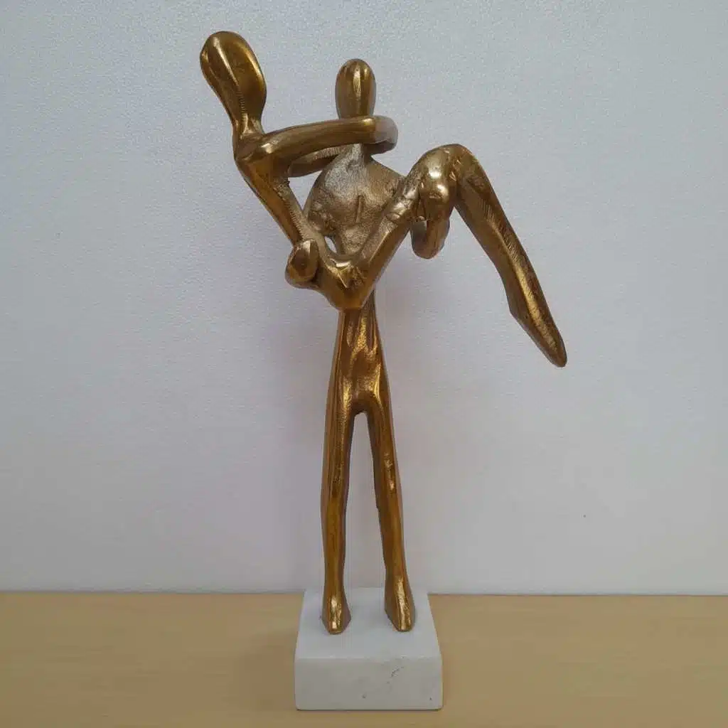 Vedas Alu Gold Couple Figurine Showpiece Table Decor - Image 4