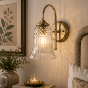 Vintage Brass Wall Light - Crystal Glass Shade E27 Wall Sconce